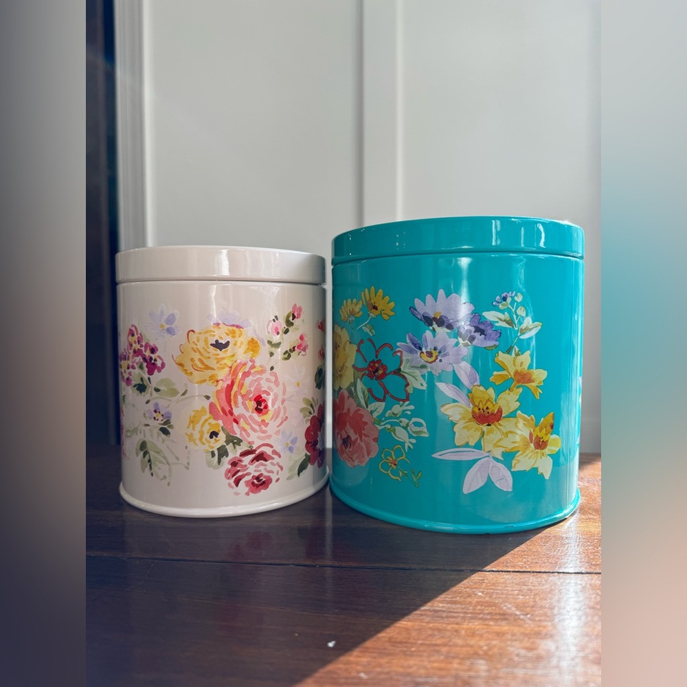The Pioneer Woman Floral Tin Canisters Set EUC